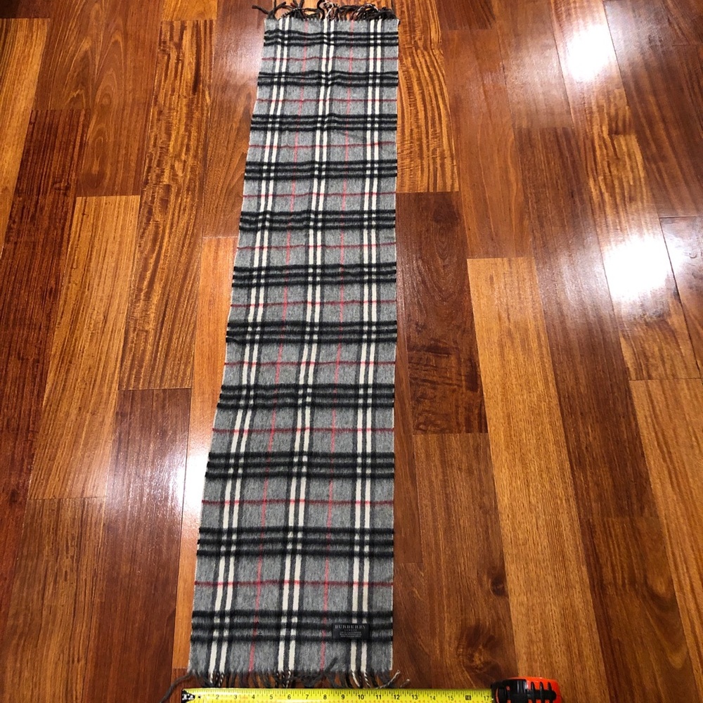 Vintage BURBERRY cashmere scarf - Picture 1 of 5